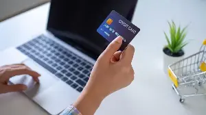 Credit Card APR explained: How annual percentage rate works and why it matters for users
