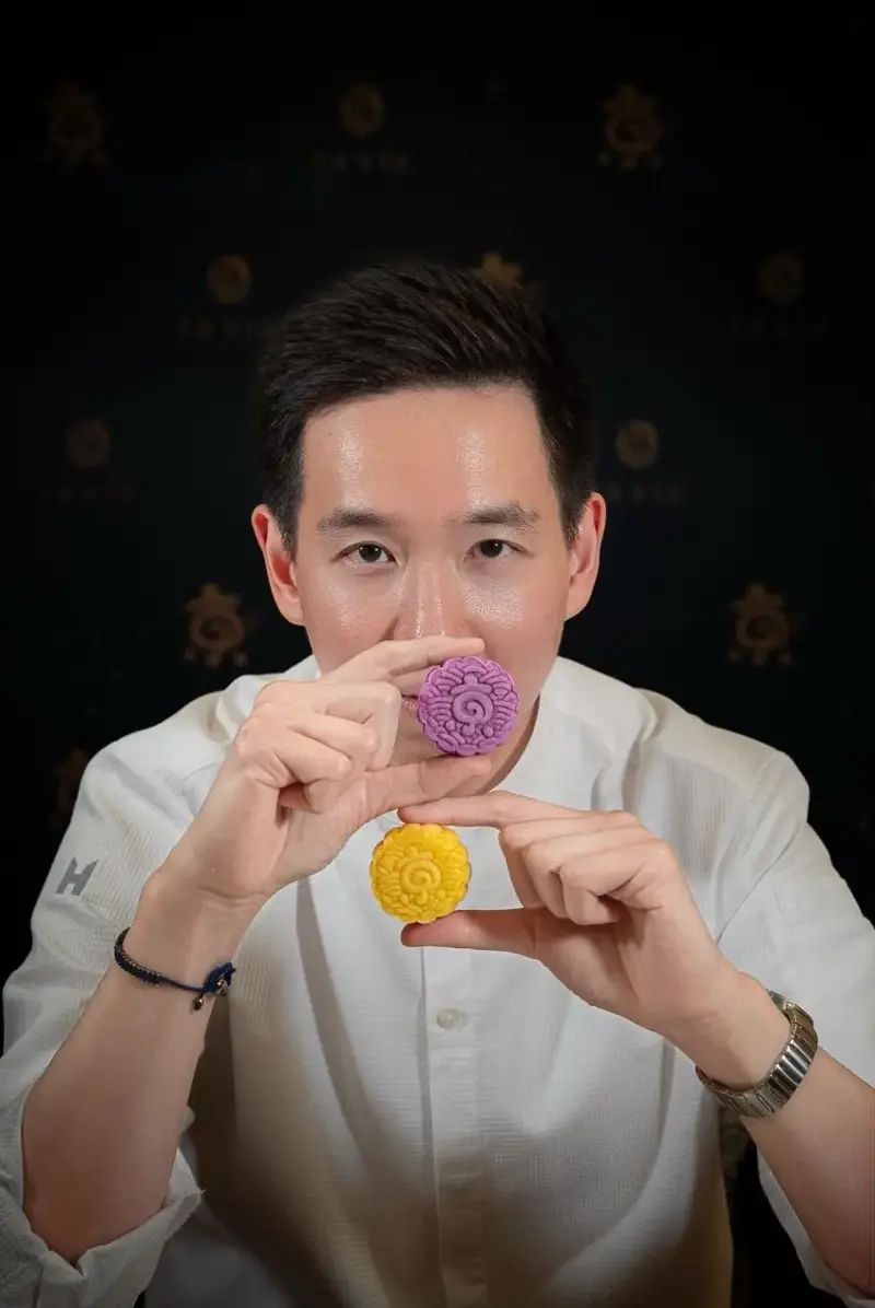 Pastry chef Dej Kewkacha of Kyo Roll En.