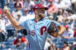 Adolis García, Phillies’ bats come alive to sweep Padres
