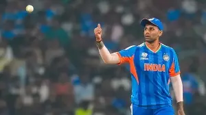Suryakumar Yadav overlooked for Mumbai Indians leadership ‘bit of a concern’: Ashwin says ‘captaincy usko dena chahiye’