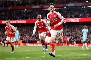 Arsenal 1-0 Burnley: Pressure piled on Man City as Gunners close in on title