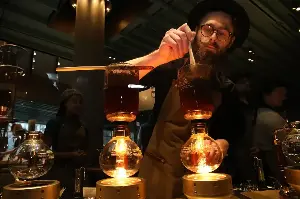 Starbucks says it’ll pay its baristas to make TikToks