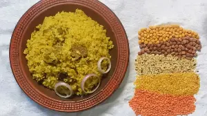 7 Delicious Indian Khichdi Varieties To Warm Up Rainy Days