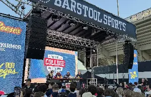 Dave Portnoy saw potential of UConn football after strong turnout for Barstool show: ‘Sleeping giant’