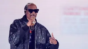 Snoop Dogg: Real name, wife Shante Broadus, children, net worth, top songs, and more