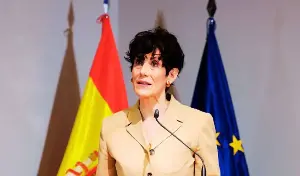 Luz verde a la regularización de medio millón de inmigrantes en España