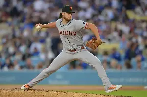Will Smith and Alex Call help Dodgers overcome mistakes in win over Giants