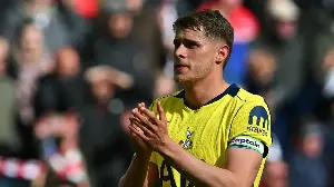 'Don't have a long time left' - Micky van de Ven admits worry about Roberto De Zerbi as Tottenham edge closer to relegation trap door