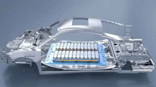 ¿Sustituir las baterías de un coche eléctrico cuando se degradan? Estos talleres ofrecen una solución mucho más económica
