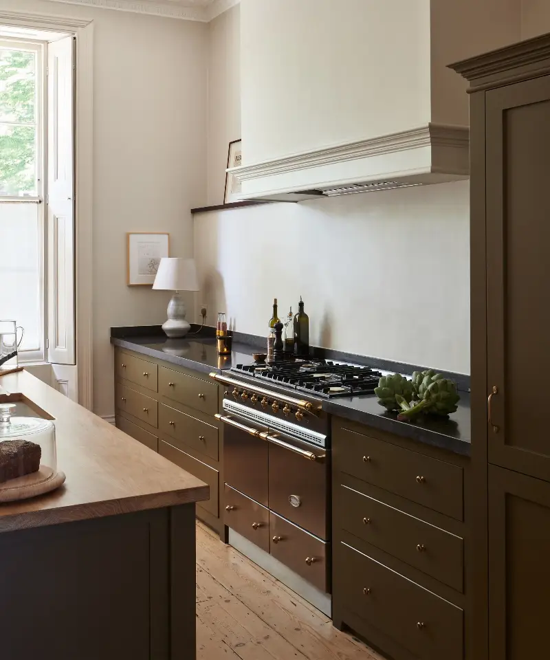 Quality hardware like drawer pulls and handles brings enduring elegance to kitchens. (Image credit: deVOL Kitchens)