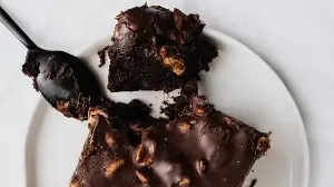 London physician Dr Rupy Aujla shares recipe to make high-fibre chocolate brownie recipes in just 10 minutes