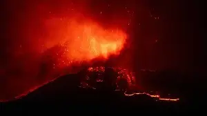 Italy: Mount Etna Eruption in Sicily Halts Catania Flights