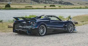 Take a look at the world's first Pagani Huayra Roadster with a manual transmission.