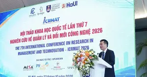 Promoting the connection between management research and technological innovation.