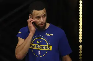 Stephen Curry responds to Warriors rookie claiming he used to 'hate' him