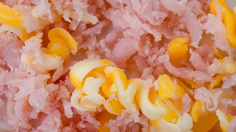 Finely shredded ham