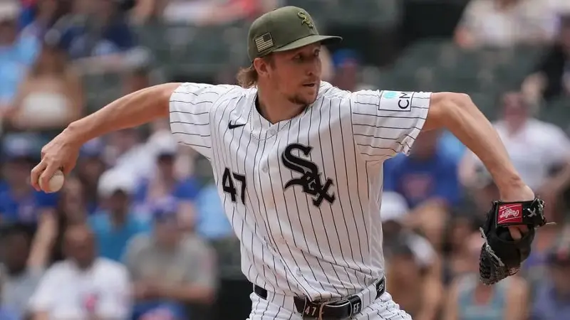Chicago White Sox pitcher Erick Fedde