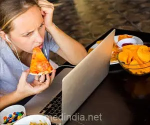 Does Eating Dinner Late Increase Stroke Risk?