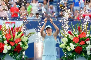 Swiatek rolls past Rybakina for WTA Toronto title