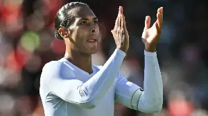 'Real Madrid will turn his head' - Liverpool sent Virgil van Dijk warning over potential free transfer