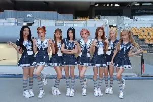 Hearts2Hearts Achieves Historic Sales with ‘Lemon Tang’