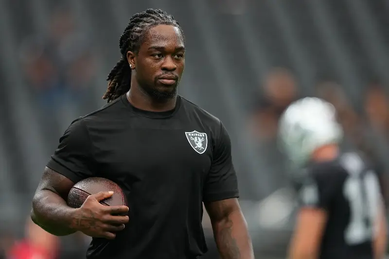 Ashton Jeanty #2 of the Las Vegas Raiders warms up prior to the game against the Kansas City Chiefs at Allegiant Stadium on October 04, 2026 in Las Vegas, Nevada. (Photo by Chris Unger/Getty Images)