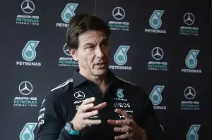 Wolff backs Antonelli amid F1 title challenge