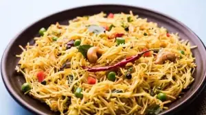 Homemade Instant Vermicelli Upma Recipe With Vegetables For A Quick Everyday Breakfast