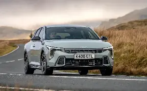 This family hatchback from Kia plugs the gap left by the Ford Focus