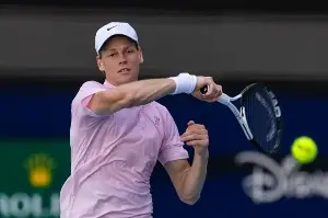 Jannik Sinner roars past Frances Tiafoe to reach Miami Open semis