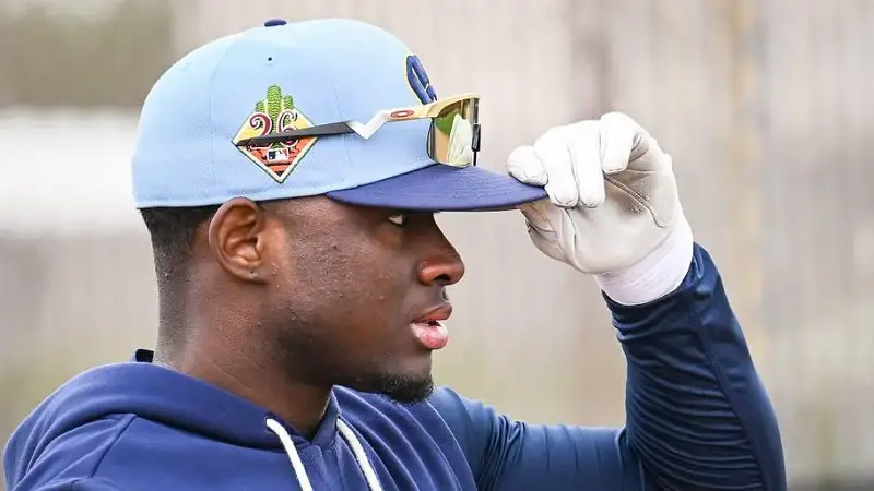 Milwaukee Brewers outfielder Luis Lara 