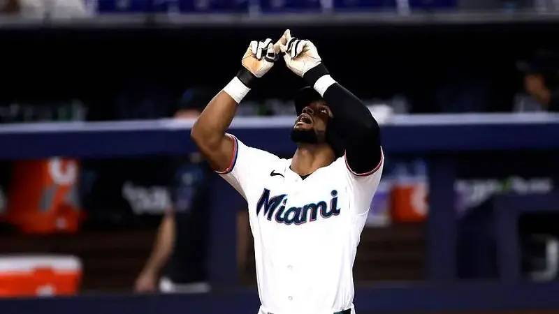 Texas Rangers v Miami Marlins