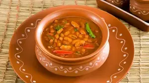 Looking For A Nutritious Soup For Summers? Try This Rajma Soup With Vegetables For A High-Protein Weight Loss Meal