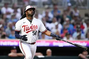 Twins foil NL East-leading Braves in 4-2 victory