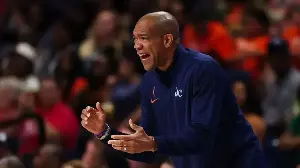 WNBA coach Sydney Johnson escorted off court by police after heated clash with officials in Mystics loss to Dream