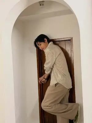 BTS V and Jungkook’s Handshake Shakes TikTok as V Becomes the Fastest Korean Star to Hit 15M Followers