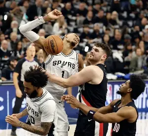 Blazers stun Spurs after Wemby injury