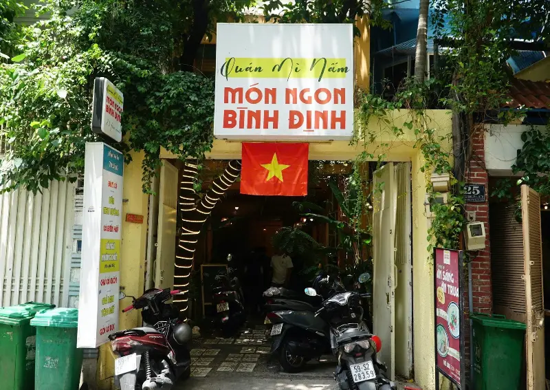 Đi tìm quán ăn quê hương ở TP.HCM: Giữ trọn vị món ngon xứ Nẫu! - Ảnh 2.