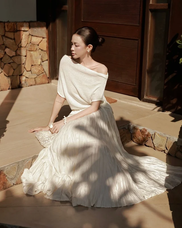 5 skirt styles that flatter your figure and are easy to pair with shirts and blouses - Photo 1.