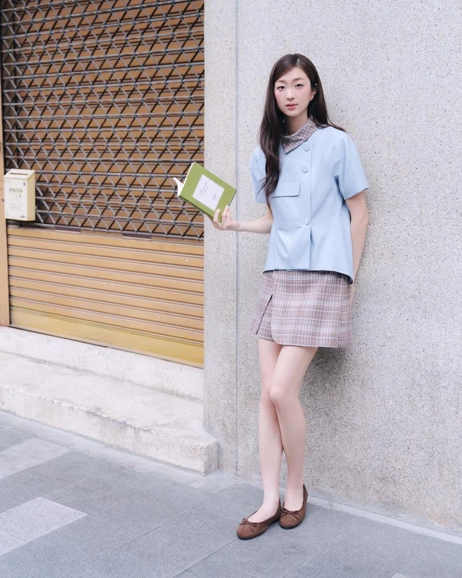 5 skirt styles that flatter your figure and are easy to pair with shirts and blouses - Photo 8.