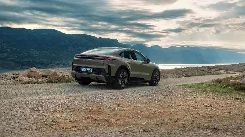 Porsche Cayenne Coupe Electric
