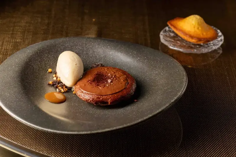 chocolate souffle tart