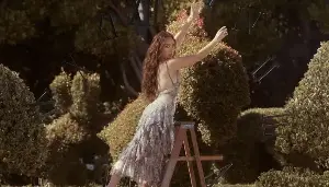 Laufey adds 3rd show date to Philippine return