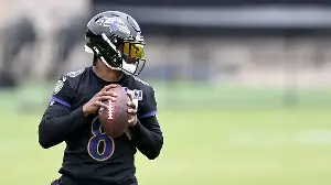 Lamar Jackson's leverage, Mahomes' knee and the NFL's biggest camp questions