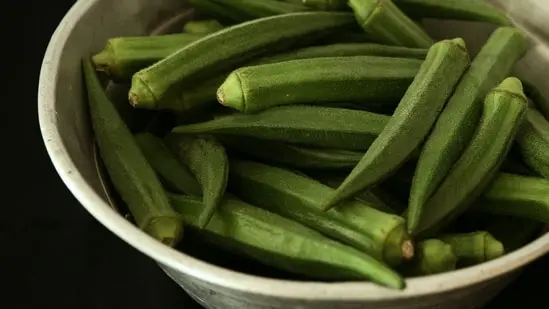 Slice the bhindi only after you have washed and dried them. 