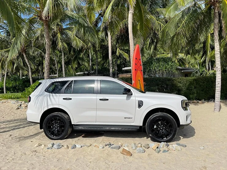 The 2026 Ford Everest is seen driving on the streets.