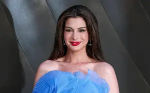 Anne Hathaway reacted skillfully to the film's failure.