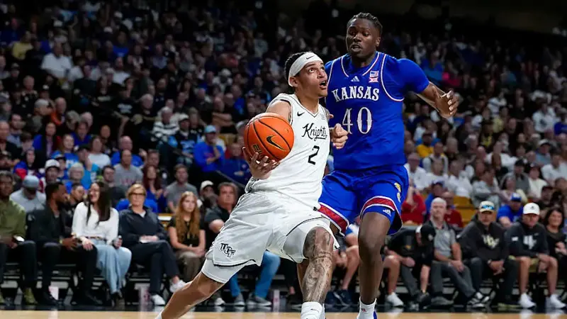 COLLEGE BASKETBALL: JAN 3 Kansas at UCF Knights
