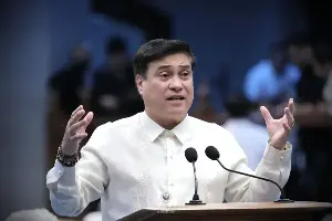 Zubiri: Review dual citizenship law to simplify citizenship process