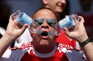 London heatwave: Hottest May day for 79 years with Monday forecast to hit 34C in capital